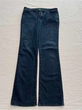 Women's Flare Jeans in Dark Blue Wash
